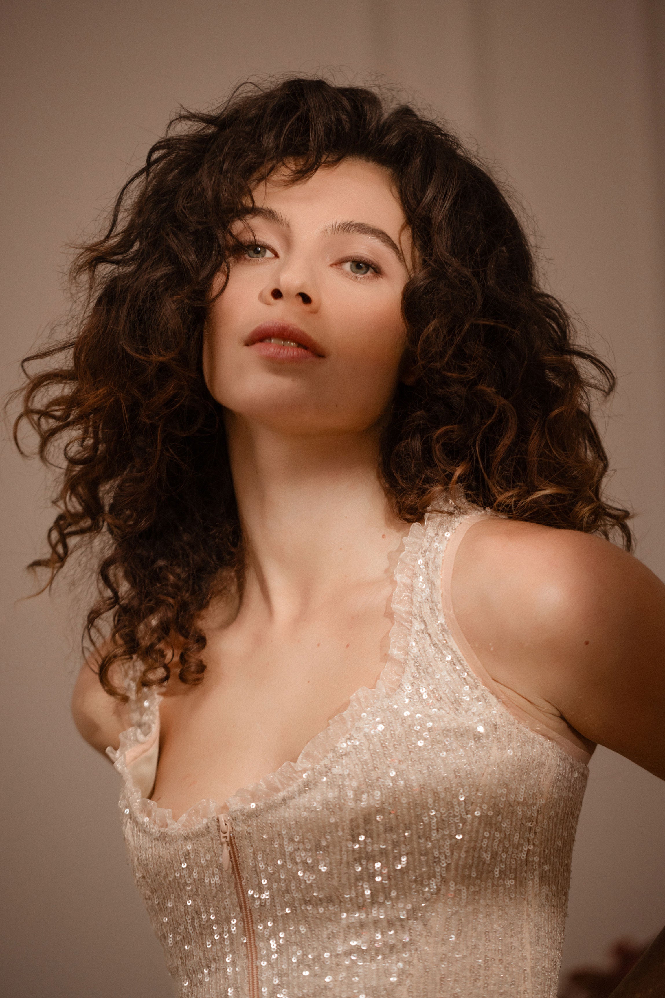 cadolle-keiko-corset-organza-sequins-nude image 4